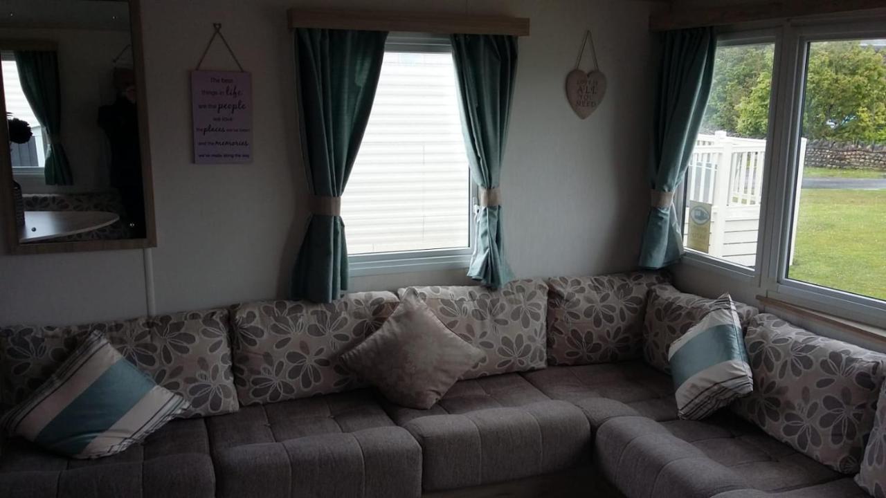 Kingdom Holiday Park Haverigg Buitenkant foto