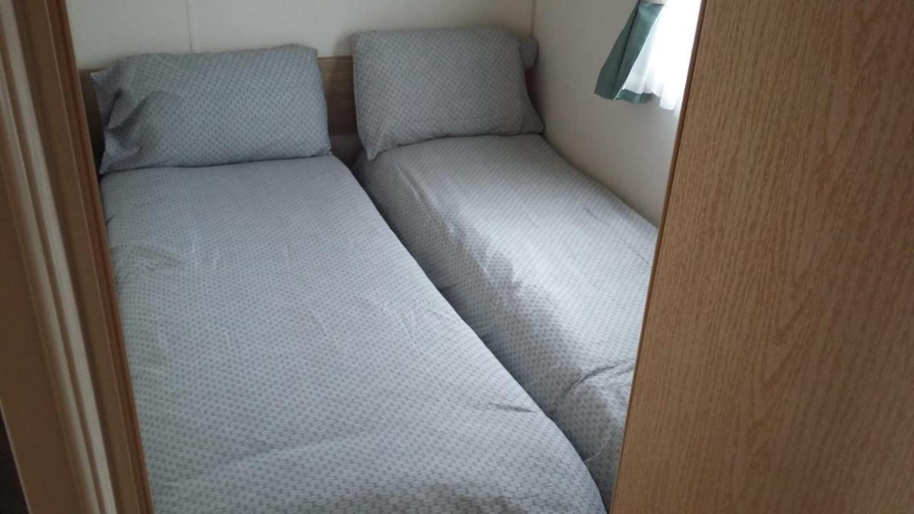 Kingdom Holiday Park Haverigg Buitenkant foto