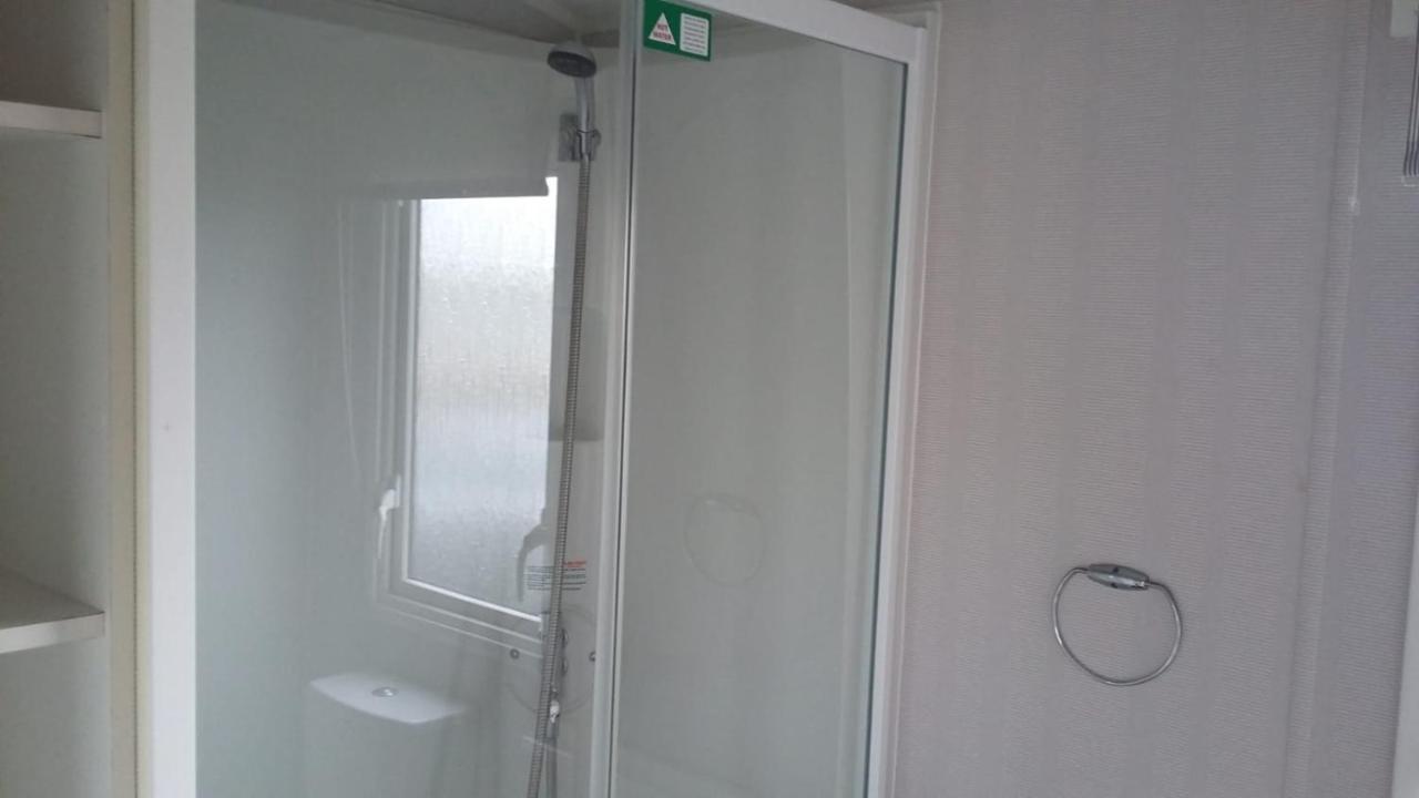 Kingdom Holiday Park Haverigg Buitenkant foto