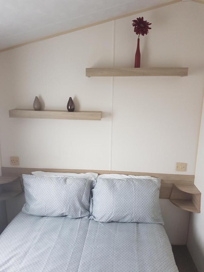 Kingdom Holiday Park Haverigg Buitenkant foto